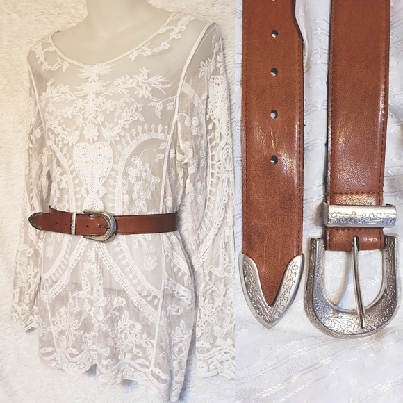 Vintage Accessories - Boho Belt w Engraved Buckle